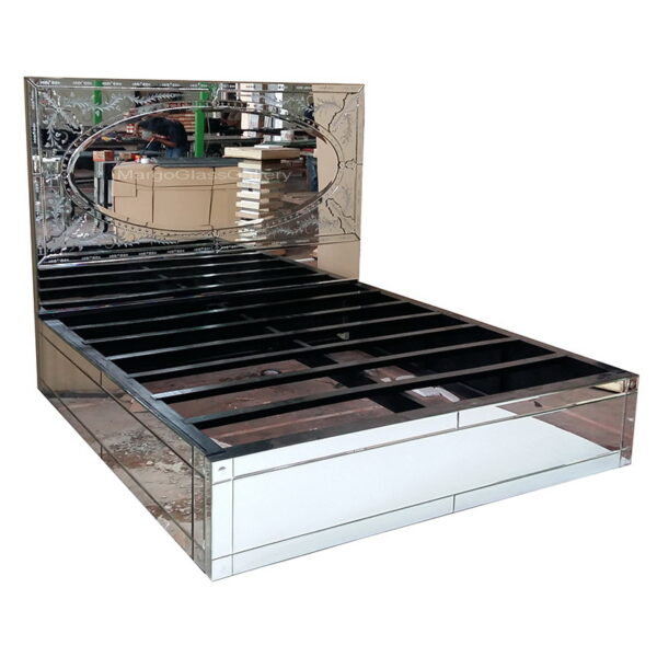 0101001 Bed Furniture Mirror