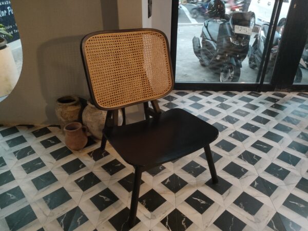 Dark Brown Wooden Chair 0105004