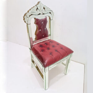 0105008 Venetian Chair Mirror with Red Cover